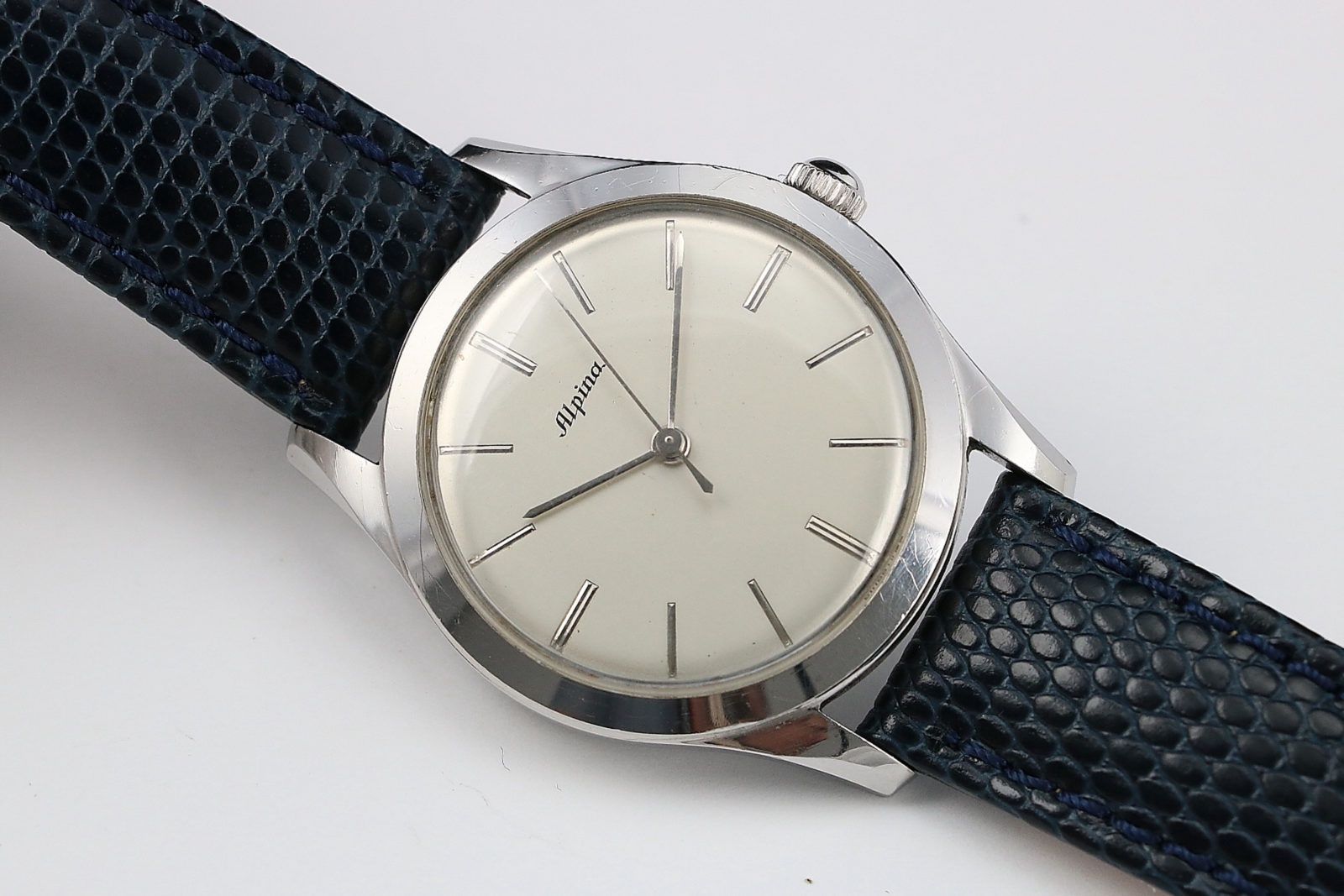 1950'S ALPINA STEEL SCREW BACK 34.5MM • Vintage Watches  